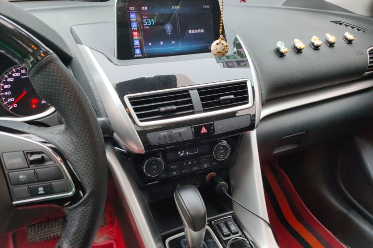 Used Mitsubishi Eclipse Cross 2018 1.5T CVT Two-Wheel Drive Belief Edition Audio And AC Panel