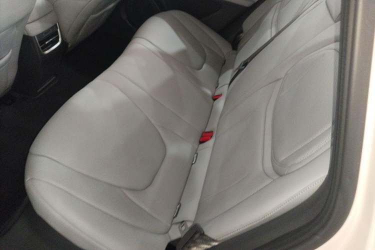 Used XPeng MONA M03 2024 620 with Ultra-Long Range Left Rear Seat
