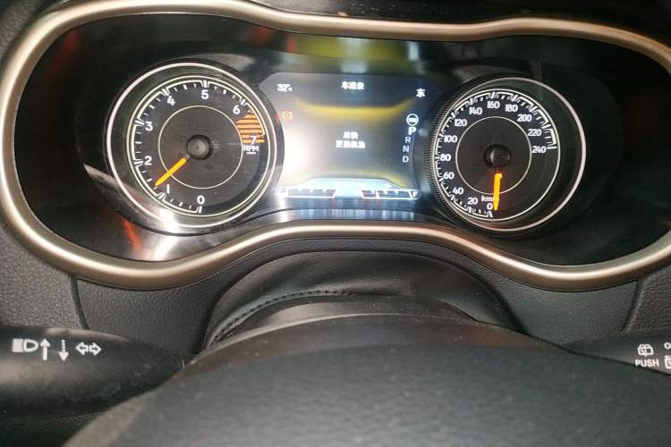 Used Jeep Cherokee 2016 2.4L Professional Smart Version