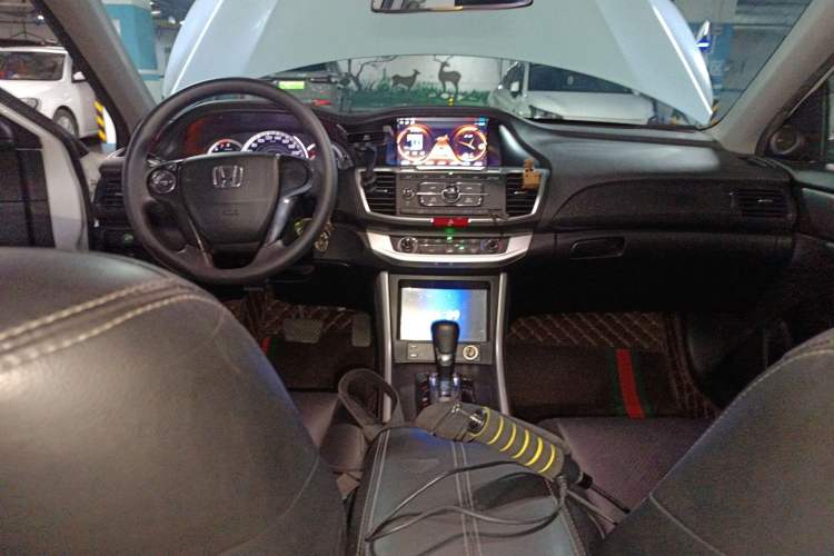 Used Honda Accord 2015 2.0L LX Comfort Edition
