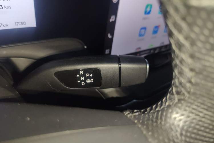 Used XPeng P7 2022 670N+ Gear Lever