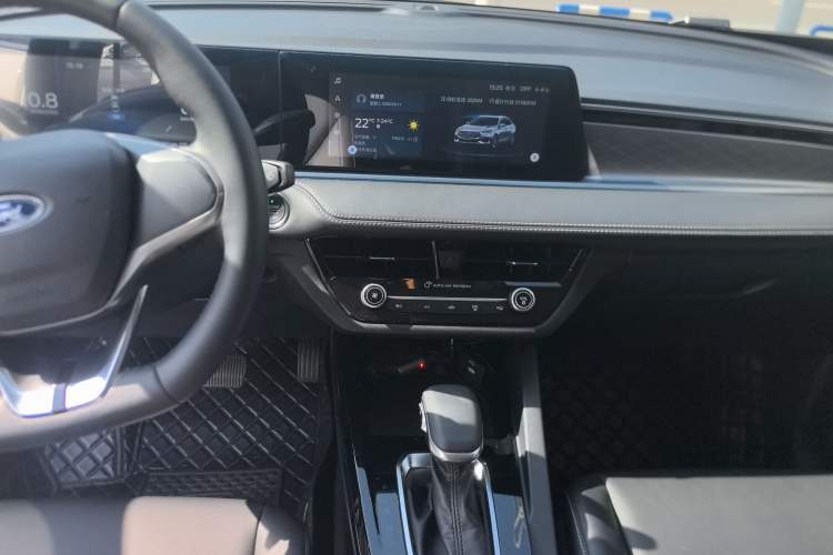 Used Ford Escort 2021 1.5L Automatic Diamond Edition Audio And AC Panel