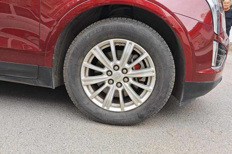 Used Cadillac XT5 2017 Anniversary Edition 28T Four-Wheel Drive Luxury Model
