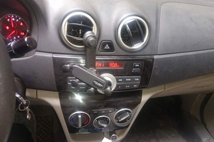 Used CHANGAN Alsvin V3 2015 1.4L Manual Meiruan Model China V Standard