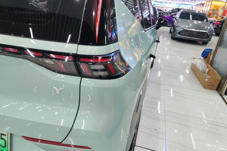 Used AION Y 2022 70 Intelligent Edition Lithium Iron Phosphate