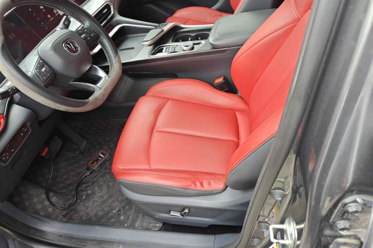 Used CHANGAN UNI-T 2020 1.5T Prestige Version