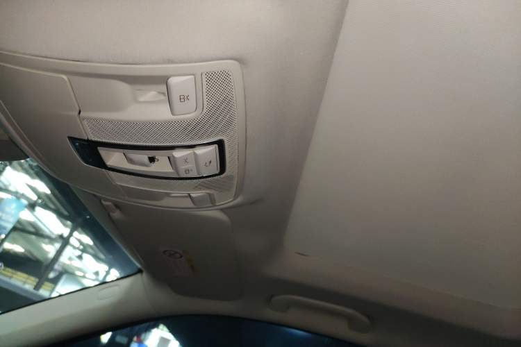 Used Mercedes-Benz GLE 2017 GLE 320 4MATIC Dynamic Model Headliner