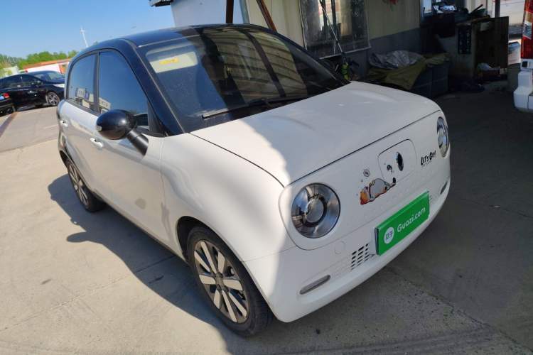 Used ORA Black Cat 2021 351 km Standard Version Front Right 45 Deg