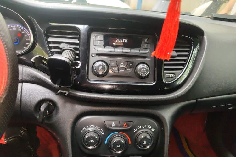 Used Fiat Viaggio 2012 1.4T Automatic Jingxiang Edition Audio And AC Panel