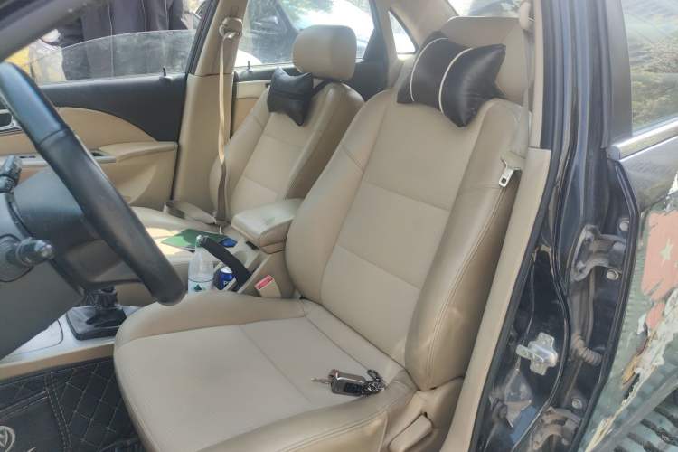 Used Buick Excelle 2013 1.5L Manual Classic Model