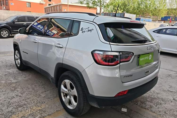 Used Jeep Compass 2017 200T Automatic Family Edition
