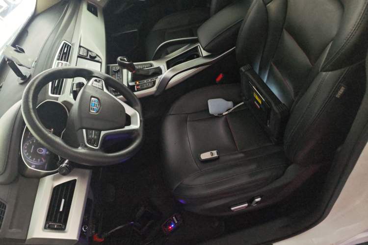 Used Geely Auto Emgrand X7 Sport 2018 1.8TD Automatic Two-Wheel Drive Smart Connect 4G Internet Edition