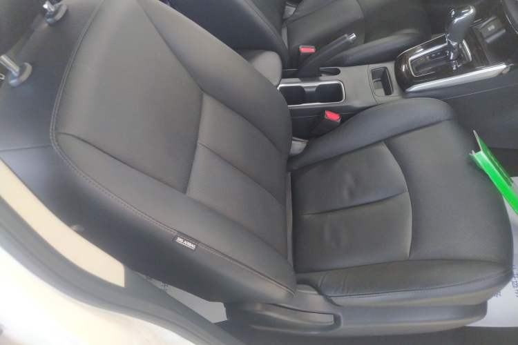 Used Nissan Sylphy 2018 1.6XV CVT Deluxe Edition Right Front Seat
