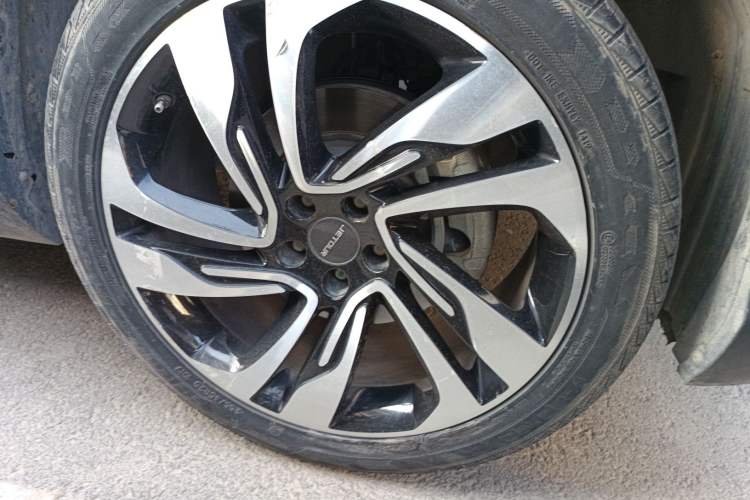 Used JETOUR X90 2019 1.5T Manual Smart Enjoyment Model 6 Seats China V Emission Standard