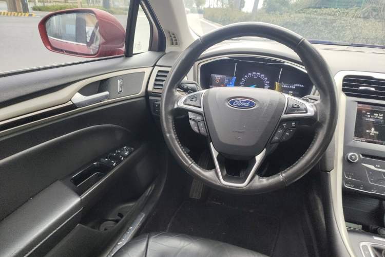 Used Ford Mondeo 2013 2.0L GTDi 200 Luxury Model