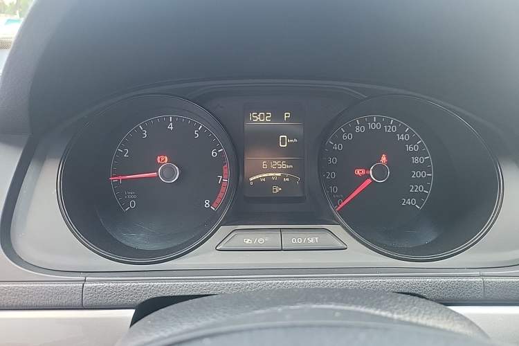 Used Volkswagen Lavida 2021 1.5L Automatic Fashion Edition Instrument Cluster