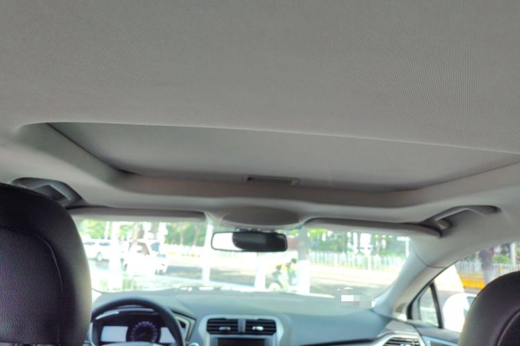 Used Ford Mondeo 2017 EcoBoost 180 Luxury Model Headliner