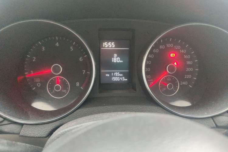 Used Volkswagen Golf 2011 1.6 Manual Fashion Edition
