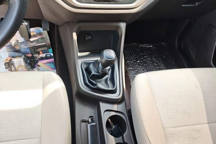 Used Wuling Hongguang V 2022 1.5L Jingqu Edition Electric-Assist LAR
