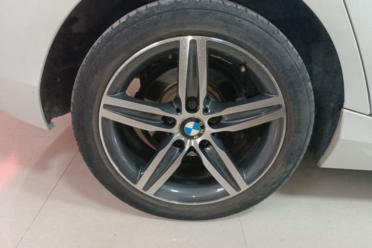 Used BMW 1 Series 2015 120i Sport Design Package
