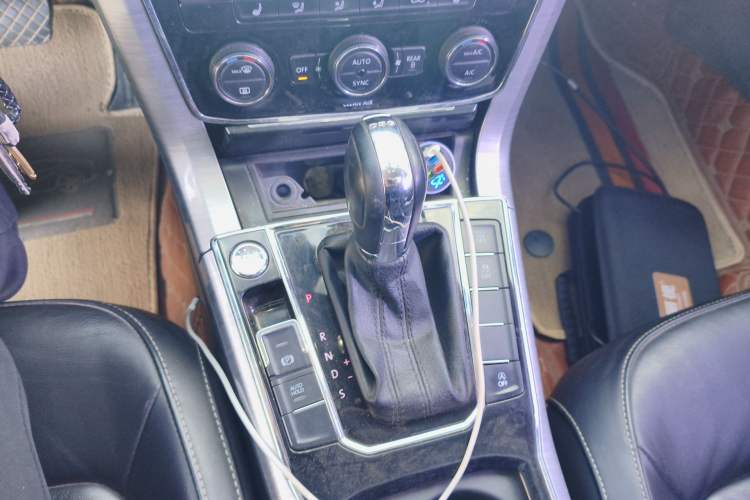 Used Volkswagen Passat 2016 330TSI DSG Luxury Edition
