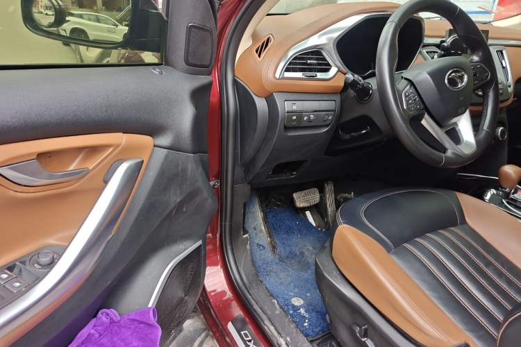 Used Soueast DX7 2015 1.5T Automatic Luxury Model
