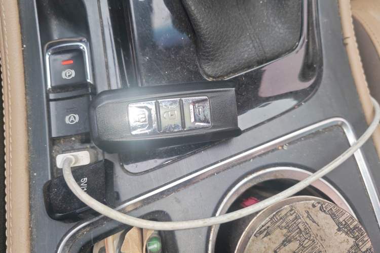 Used Baojun 730 2017 1.8L iAMT Prestige Version 7 Seats Vehicle Key