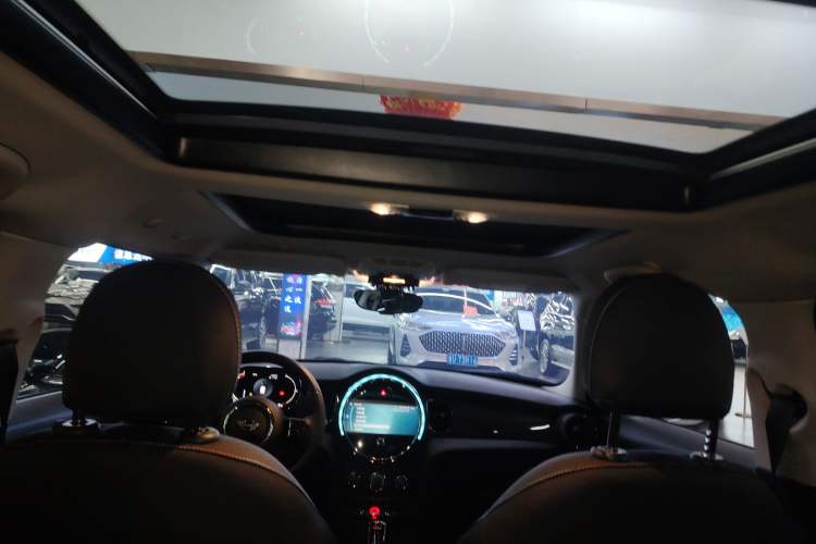 Used MINI 2023 1.5T ONE Five-Door Edition
