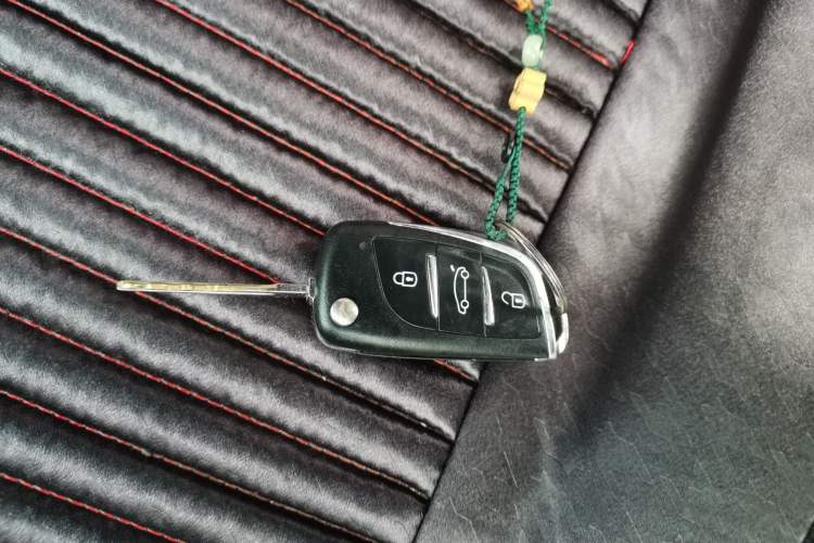 Used Venucia R50X 2013 1.6L Manual Model
