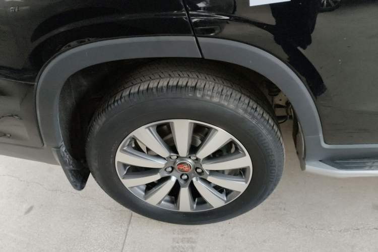 Used Roewe RX8 2019 30T Smart Connectivity Two-Wheel Drive Supreme Flagship Edition