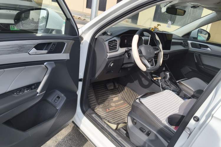 Used Volkswagen Tayron 2023 330TSI Two-Wheel-Drive R-Line High-Energy Version Driver Seat