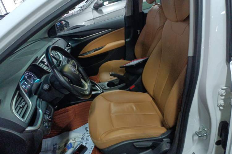 Used Buick Excelle GX 2018 18T Automatic Flagship Model
