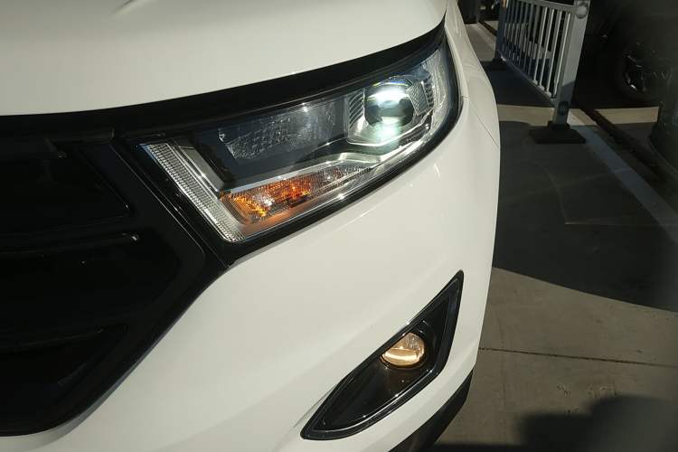 Used Ford Edge 2017 EcoBoost 245 Two-Drive Platinum Edition 5 Seats
