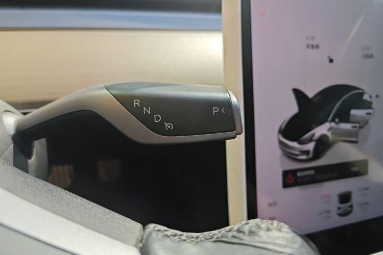 Used Tesla Model 3 2022 Rear-Wheel-Drive Version
