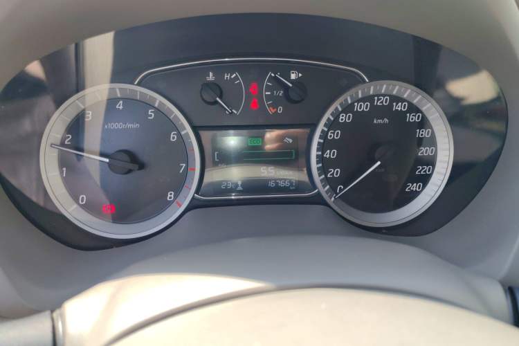 Used Nissan Sylphy 2012 1.8XL Manual Luxury Edition