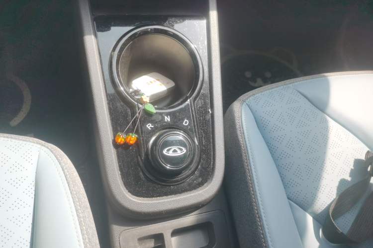 Used Chery QQ Little Ant 2022 Sweet Pink Edition Half-Sugar Version Lithium Iron Phosphate 30 kW 301 km