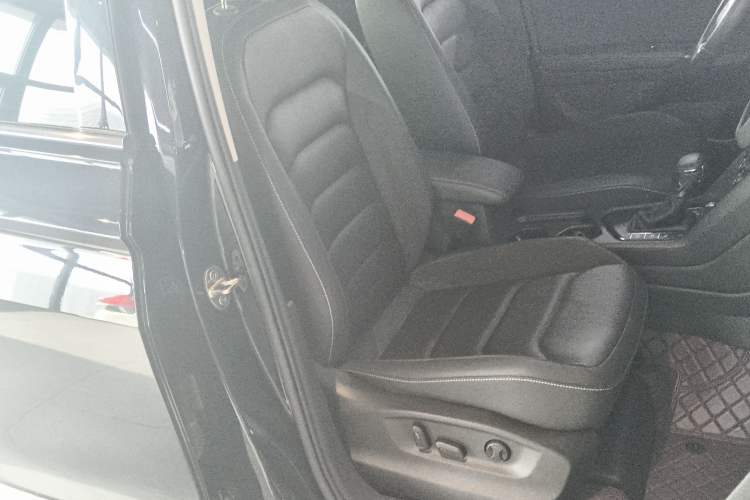 Used Volkswagen Tiguan L 2021 330TSI Automatic Two-Wheel Drive R-Line Enhanced Edition
