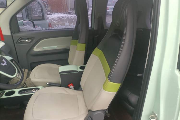 Used Wuling Hongguang MINIEV 2022 Macaron Premium Model – Lithium Ternary Battery
