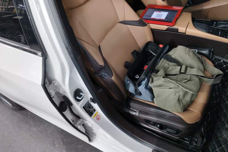 Used Lexus ES 2018 200 Excellence Edition China V Standard
