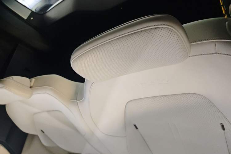 Used iCAR V23 2025 401 Two-Wheel Drive Intelligent Driving Version