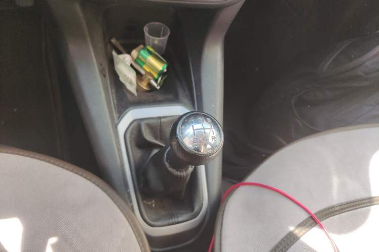 Used Citroen Elysee 2018 1.6L Manual Fashion Edition Gear Lever