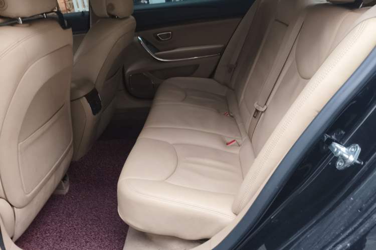 Used Roewe 950 2012 2.0L Comfort Edition
