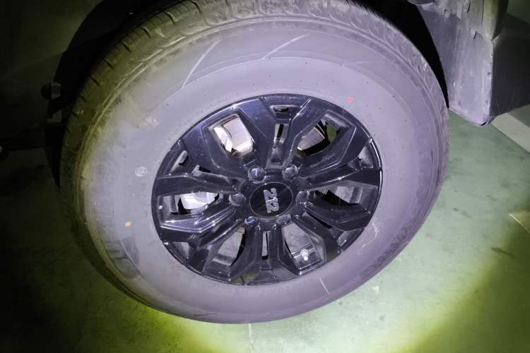 Used 212 T01 2024 2.0T Explorer