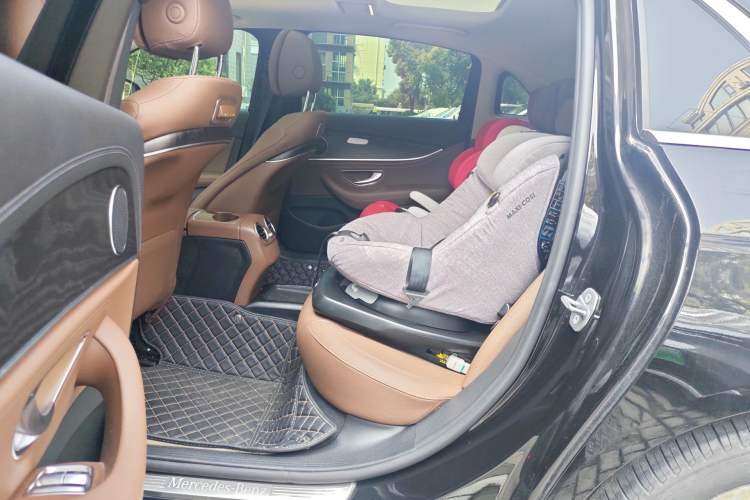 Used Mercedes-Benz E-Class 2019 Restyled E 300 L Sporty and Stylish Edition
