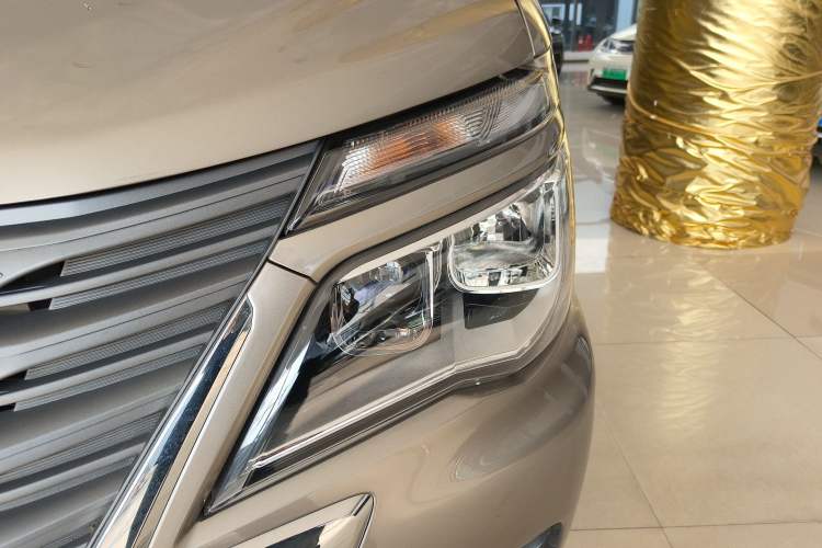 Used FORTHING Lingzhi 2023 M5L 1.6L Base Model 7 Seats Left Front Headlight