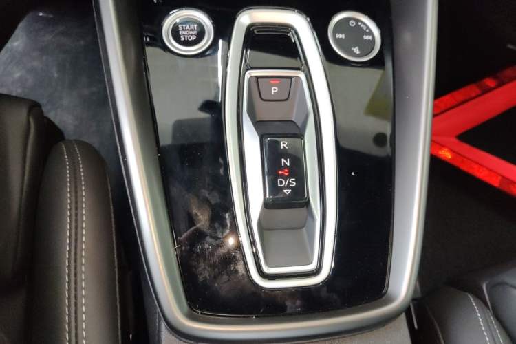 Used Audi A3 2026 A3L Limousine 35 TFSI Enjoyment Edition Gear Lever