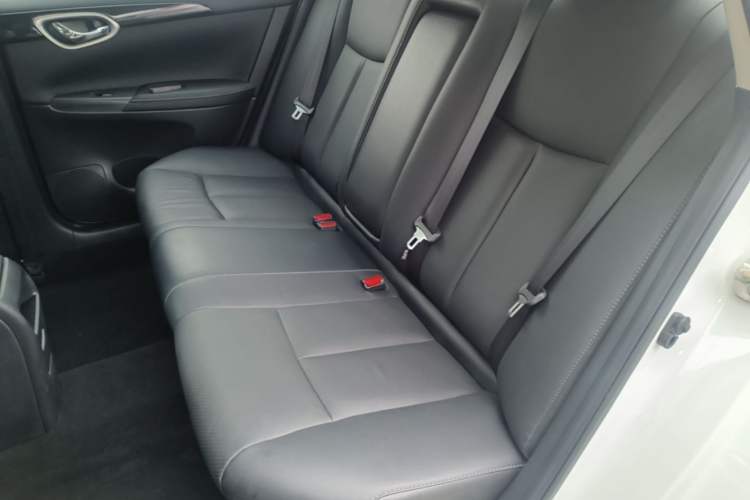 Used Nissan Sylphy 2018 1.6XV CVT Deluxe Edition Left Rear Seat