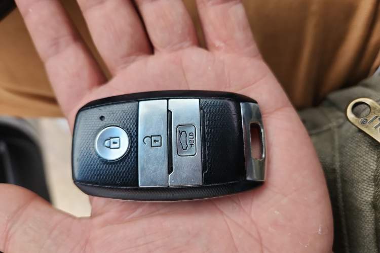 Used Kia K3 2017 1.6L Automatic 15th Anniversary Special Edition GLS Vehicle Key