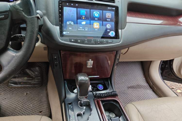 Used Toyota Crown 2010 2.5L Royal Leather Sunroof Edition Audio And AC Panel