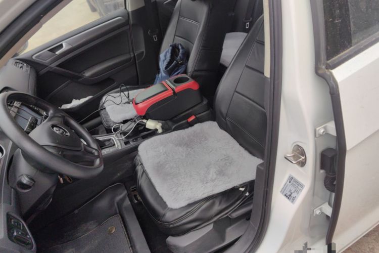 Used Volkswagen Golf 2014 1.6L Automatic Fashion Model Left Front Seat